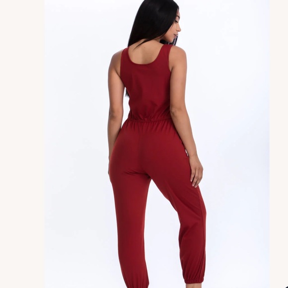 Rust colored Jogger jumpsuit - Picture 2 of 2